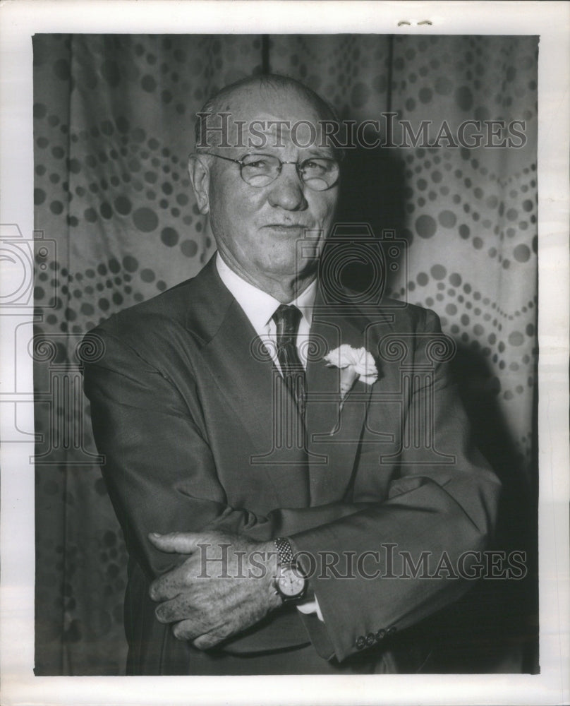 Press Photo Michael Bayle Birthday Guest Honor- RSA71187 - Historic Images