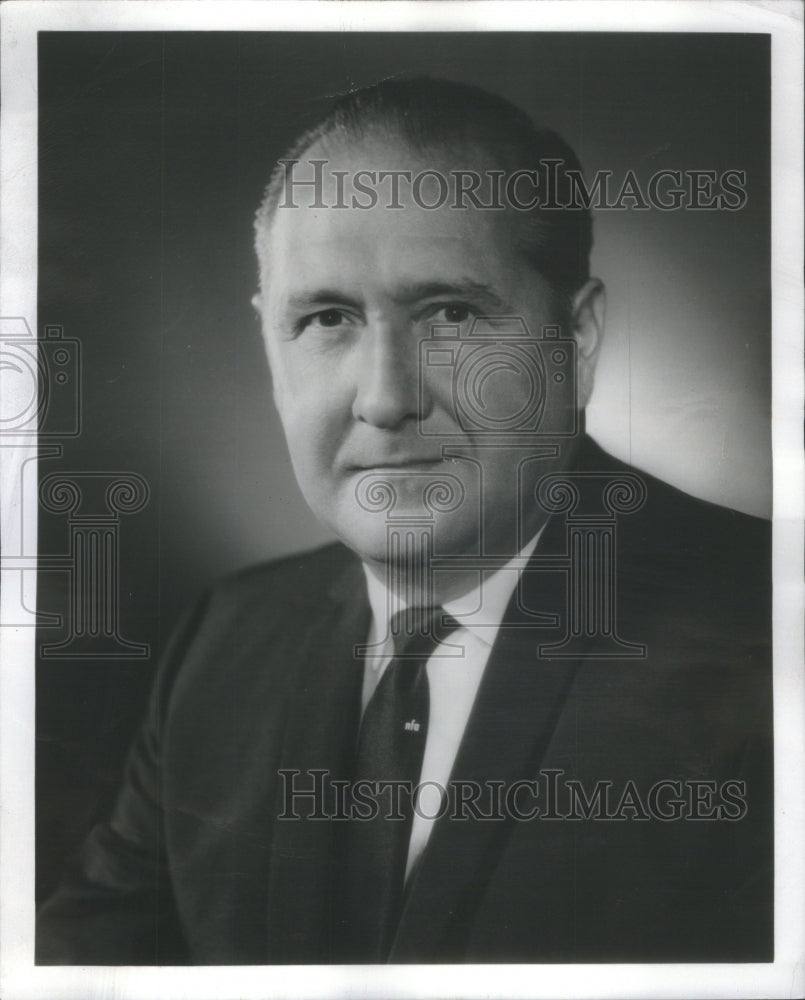 1975 Harry Shapiro vice chairman Marvin Struck director president-Historic Images