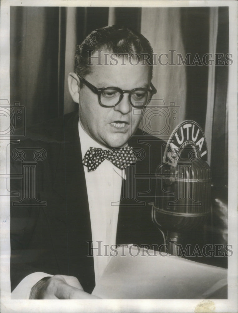 1951 Press Photo Robert Hurleigh MBS Chicago News Midwest Mutual Network - Historic Images