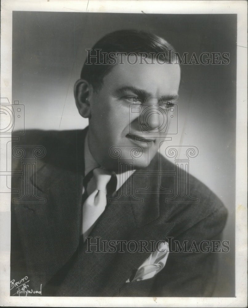 1951 Press Photo Walter Kiernan American radio television print journalist - Historic Images