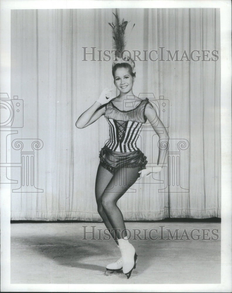 1968 Karen Kresge blonde newcomer Johnson Ice Follies portrays - Historic Images