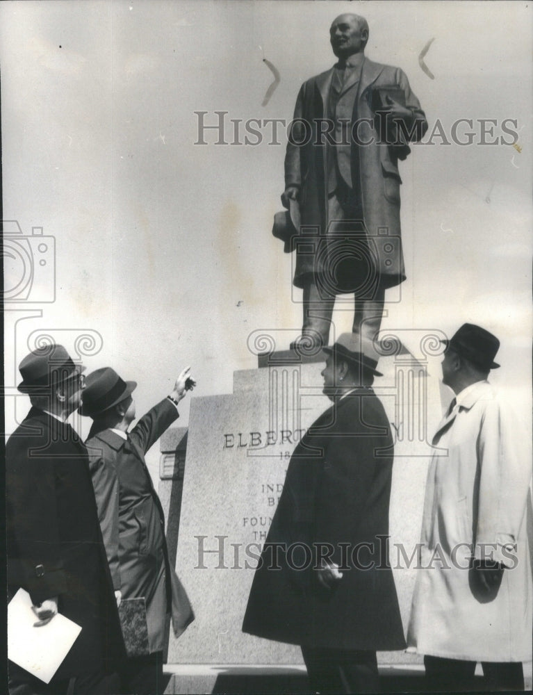 1966 Judge Elbert Gary statue Lester Worthington Martin Katz Mayor - Historic Images