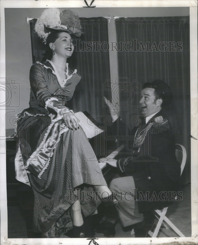 1951, Blossom Lee &amp; Helen in &quot;Show Boat&quot;- RSA73365 - Historic Images