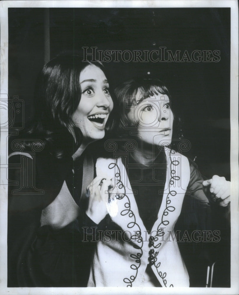 1969 Denise Le Brun and Margery Cohen "Jacques Brel is Alive and Wel - Historic Images