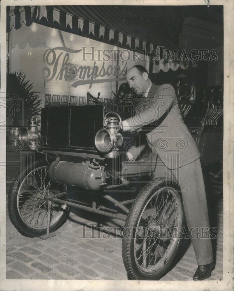 1943 Maj. Lenoz R. Lohr President Museum of Science & Industry - Historic Images