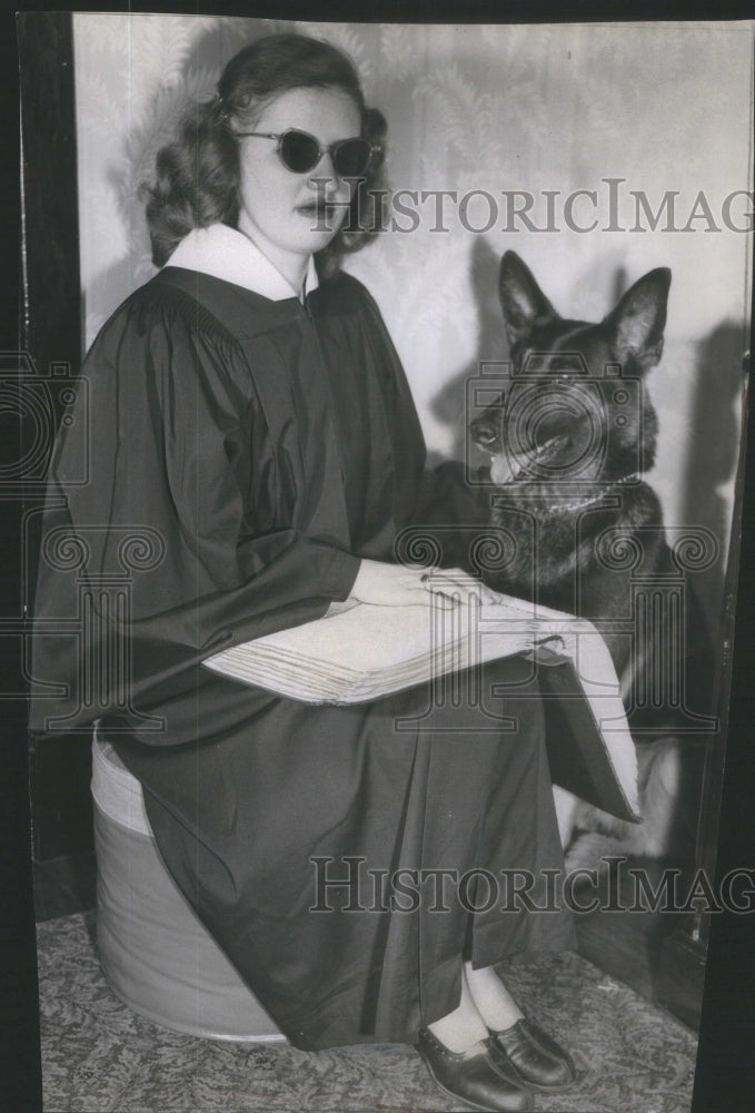 1947 Press Photo Winifred Kuhn Studies Braille Text For Degree - Historic Images