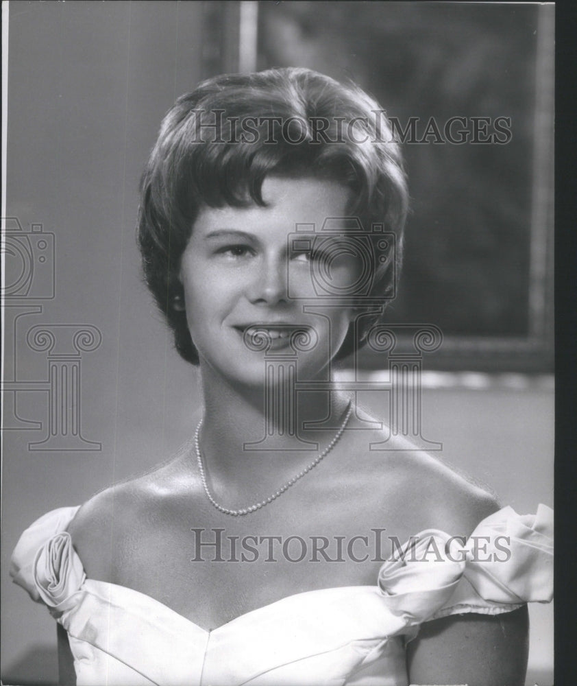 1962 Press Photo Picture of Brooke Hurley.- RSA73995 - Historic Images