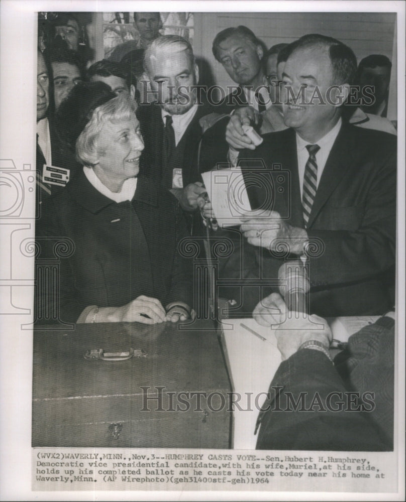 1964 Press Photo Sen Hubert Humphrey Politician- RSA74045 - Historic Images