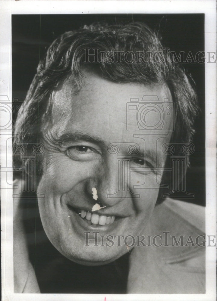 1976 Writer Charles Higman - Historic Images