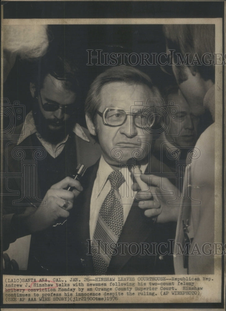 1976 Republican Rep. Andrew Hinshaw talking to newsmen. - Historic Images