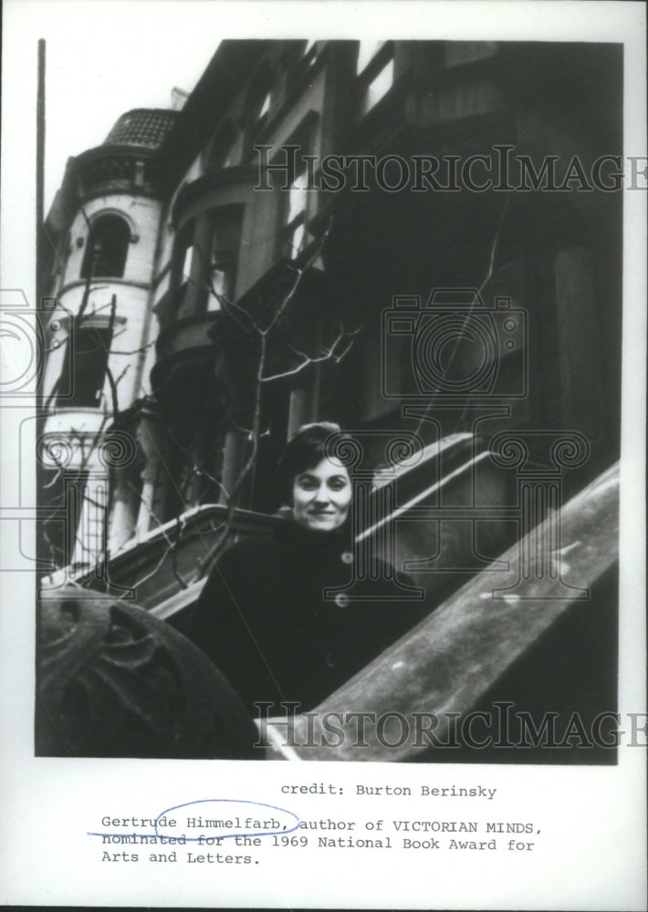1969 Press Photo Gertrude Himmelfarb American Historian & Author- RSA74287 - Historic Images
