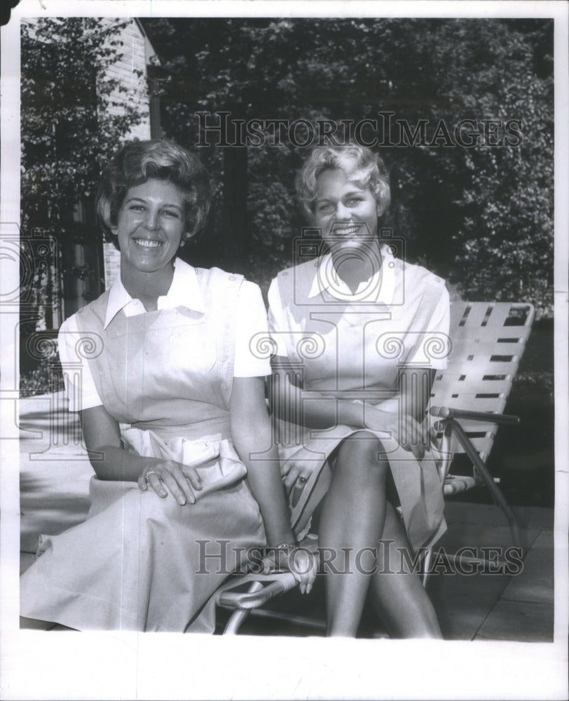 1962 Nancy Kimball and Frances Sauter Volunteers in the Chicago are.-Historic Images