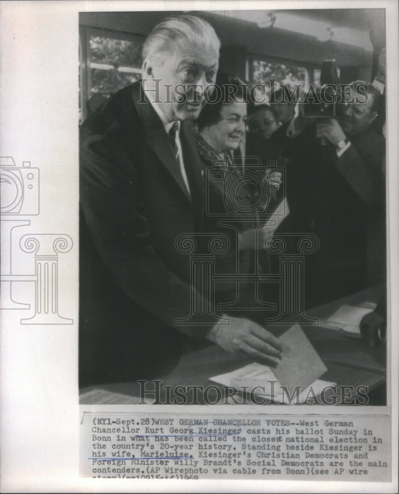 1969 West German Chancellor Kurt George Kiesinger Votes - Historic Images