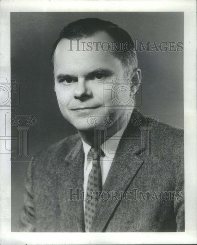 1969 Press Photo Robert Kieckhefer president Litho Strip Corp AMSTED Industries - Historic Images