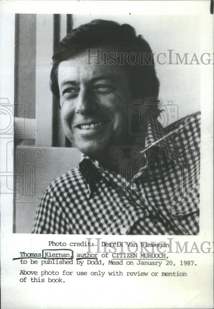 1987 Thomas Kiernan, Author of &quot;Citizen Murdoch&quot; - Historic Images