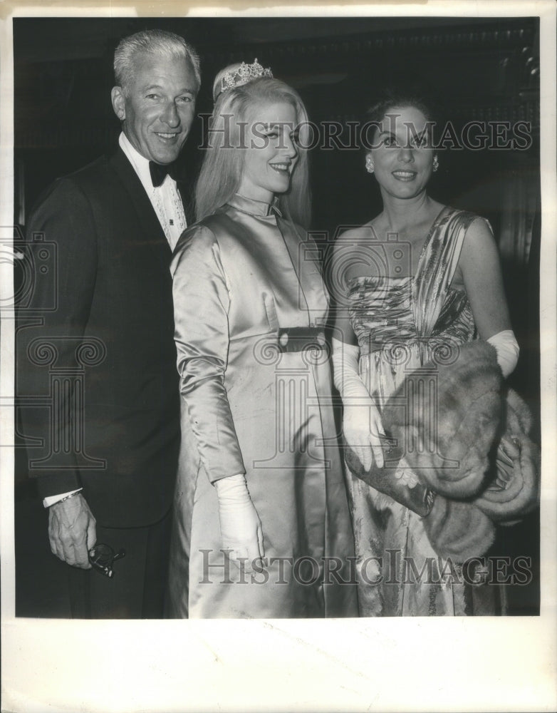 1963 Press Photo Mr Mrs James Kimberley Mrs George Van Hagen Lyric Opera House- Historic Images