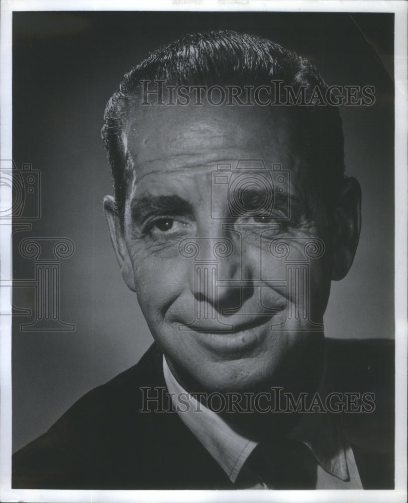 Press Photo Gil Lamb Costar Funny Thing way Forum Snap- RSA75675 - Historic Images