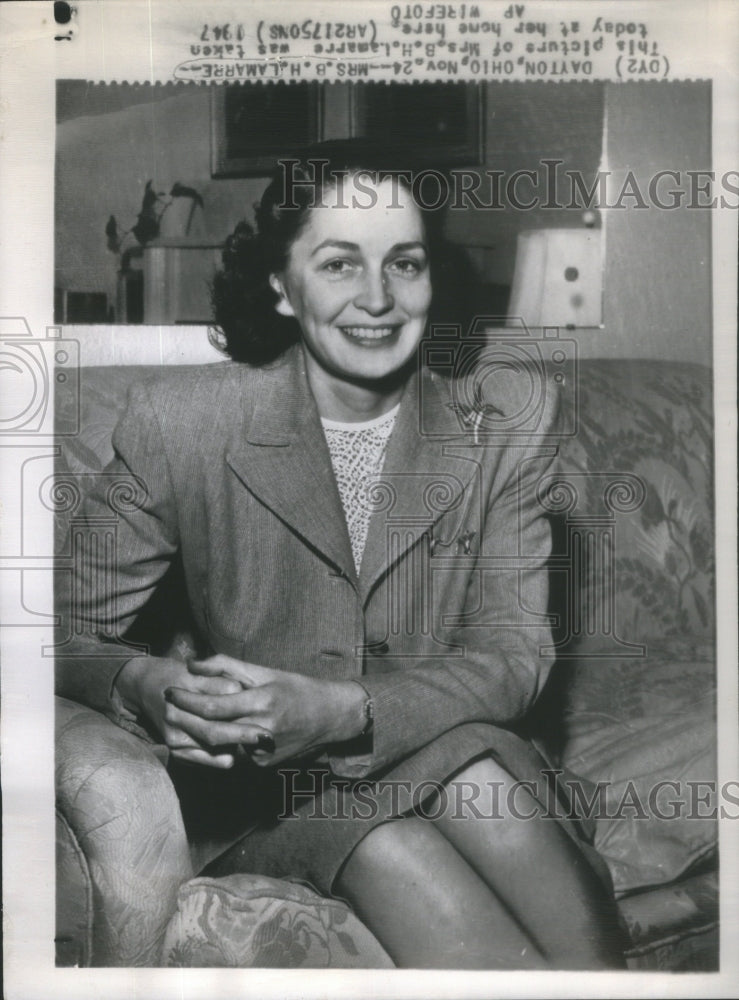 1947 Mrs BH Lamarre Snap Pose Cream Suit - Historic Images