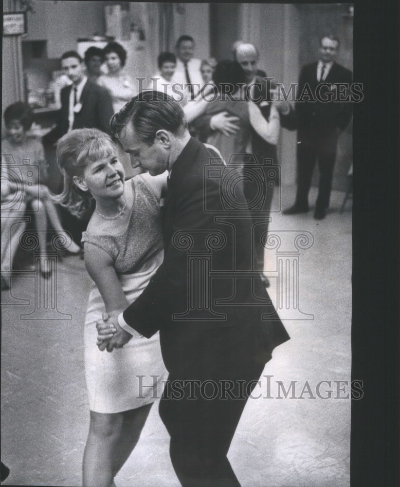 1967 Press Photo Girl Was Teaching Her Date To Polka- RSA75823 - Historic Images