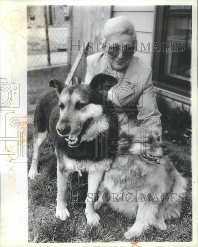 1984 Marcella Leutz of Chicago Area with Dogs - Historic Images