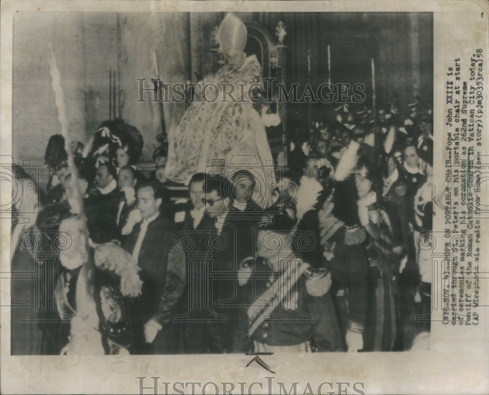 1958 Pope John XXIII carried through St. Peter's portable chair - Historic Images