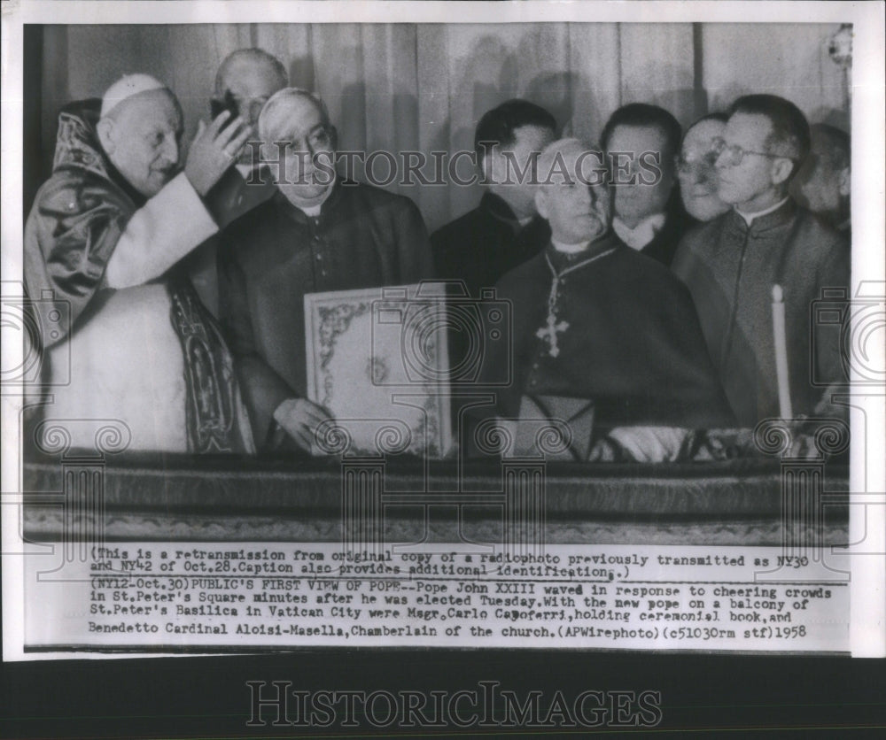 1958 Press Photo Pope John XXIII St Peter Square Crows\d- RSA77071- Historic Images