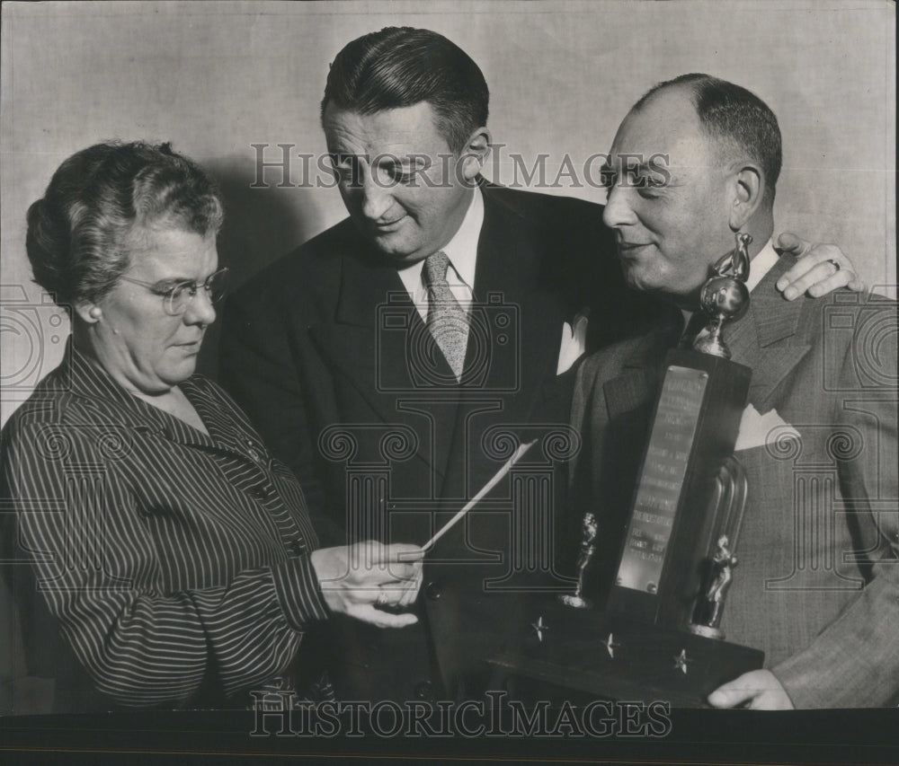 1947, Barney Hochstadter Daily News Bowling- RSA77197 - Historic Images