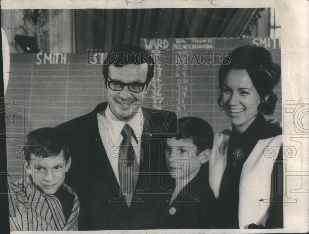 1970 Press Photo Robert Hanrahan Illinois Representative Politician- RSA77789 - Historic Images