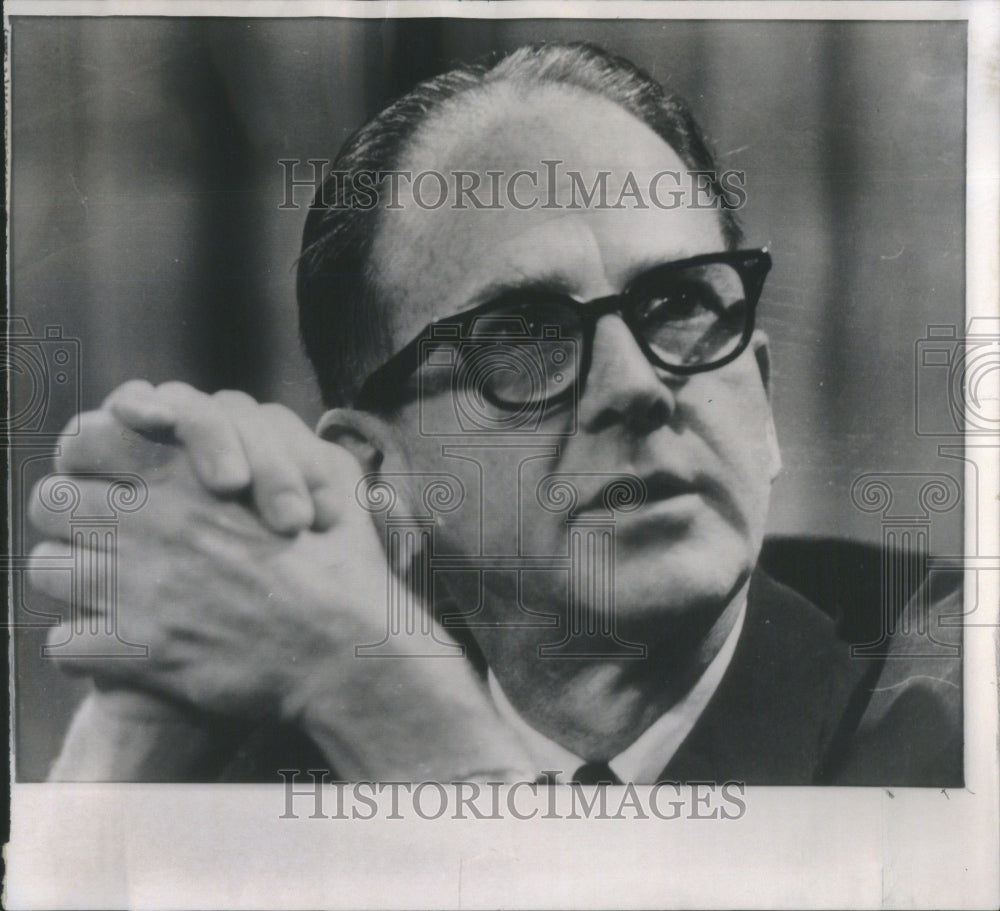 1965 Dr. George Hallenbeck to perform operation on President Johnson-Historic Images