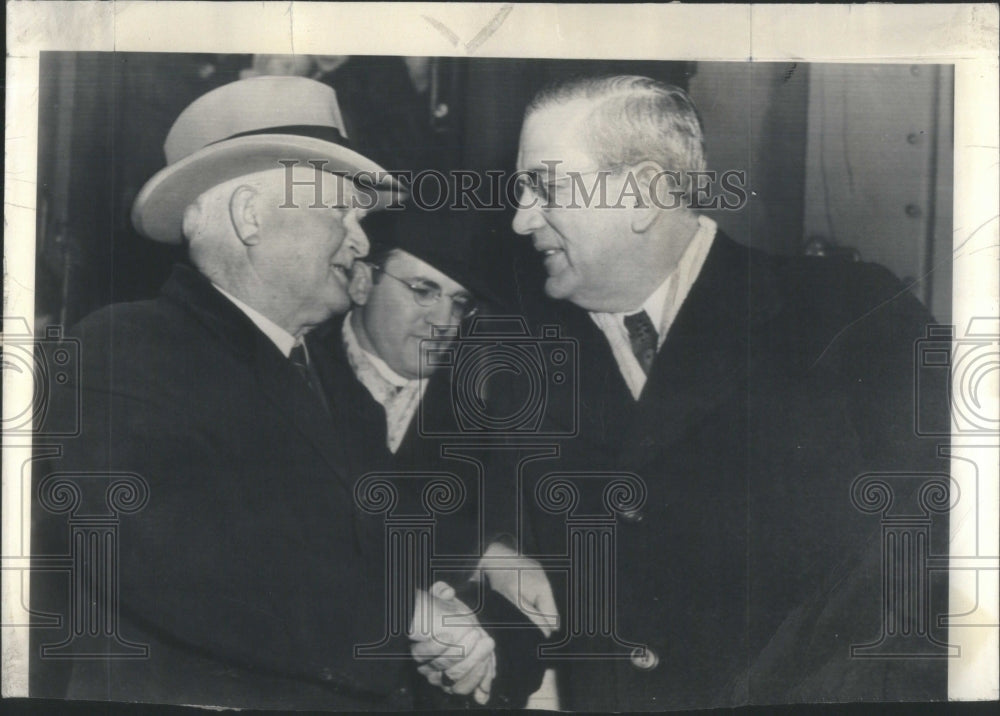 1941 VP Garner is greeted by Edwin Halsey Senate Secretary in Washin-Historic Images
