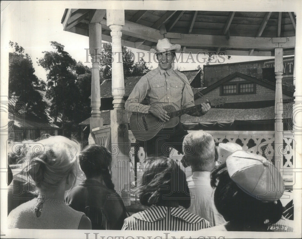 1985 Your Cheatin Heart Film Actor Hamilton Performing - Historic Images