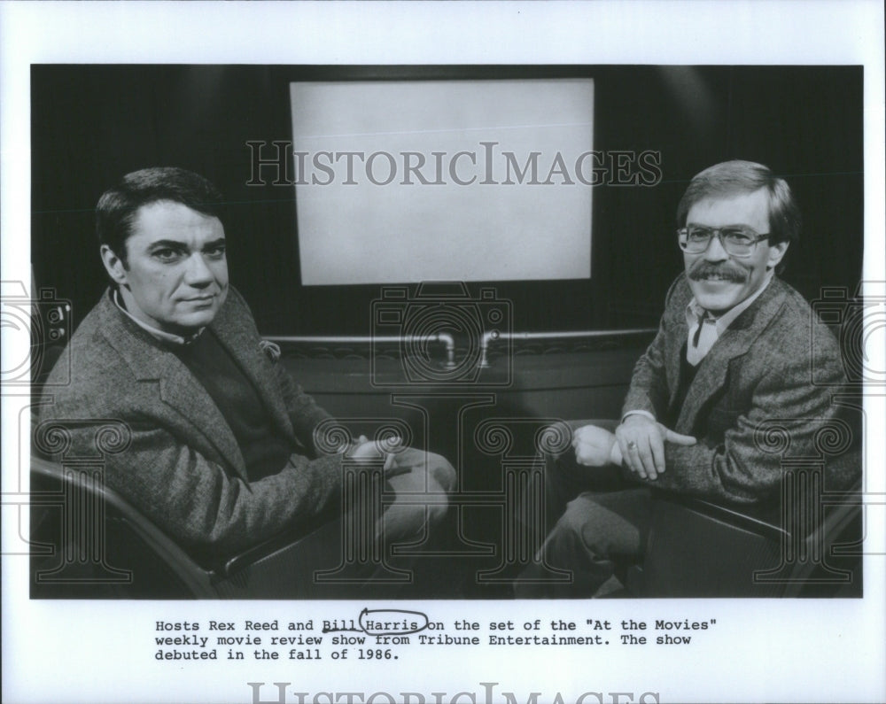 Press Photo Hosts Rex Reed Bill Harris movie review show Tribune Entertainment - Historic Images