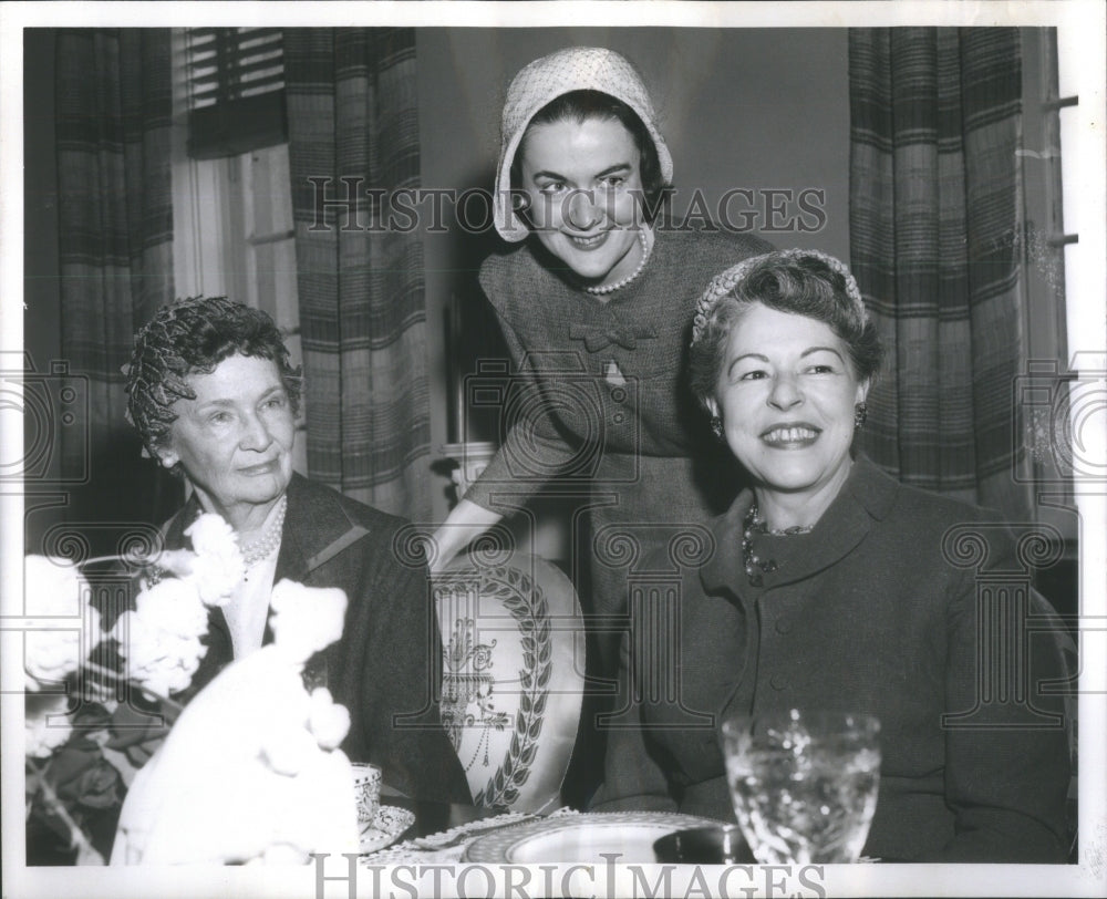 1959 Press Photo Mrs. Francis Kimley Chicago Socialite - Historic Images