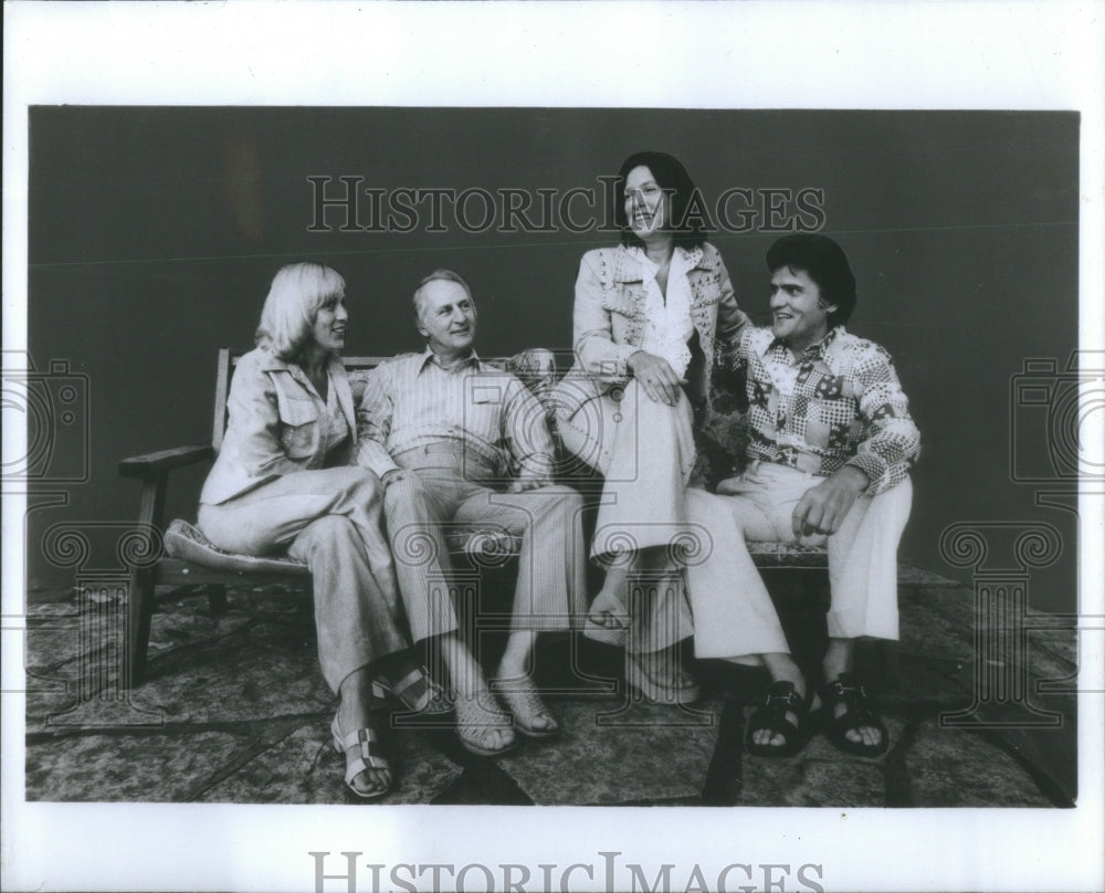 1974 Donna Warren Kime JoAnne Dick Judson Camellia House Darke Hotel - Historic Images