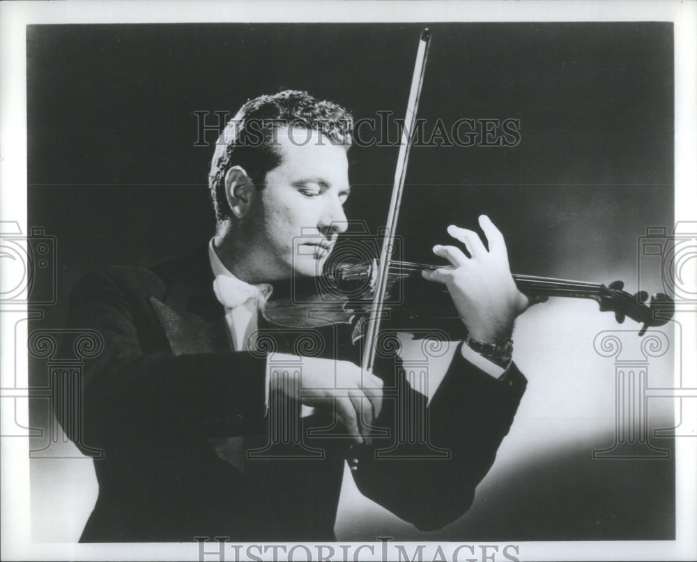 1971 Press Photo Joe music Director- RSA79519 - Historic Images