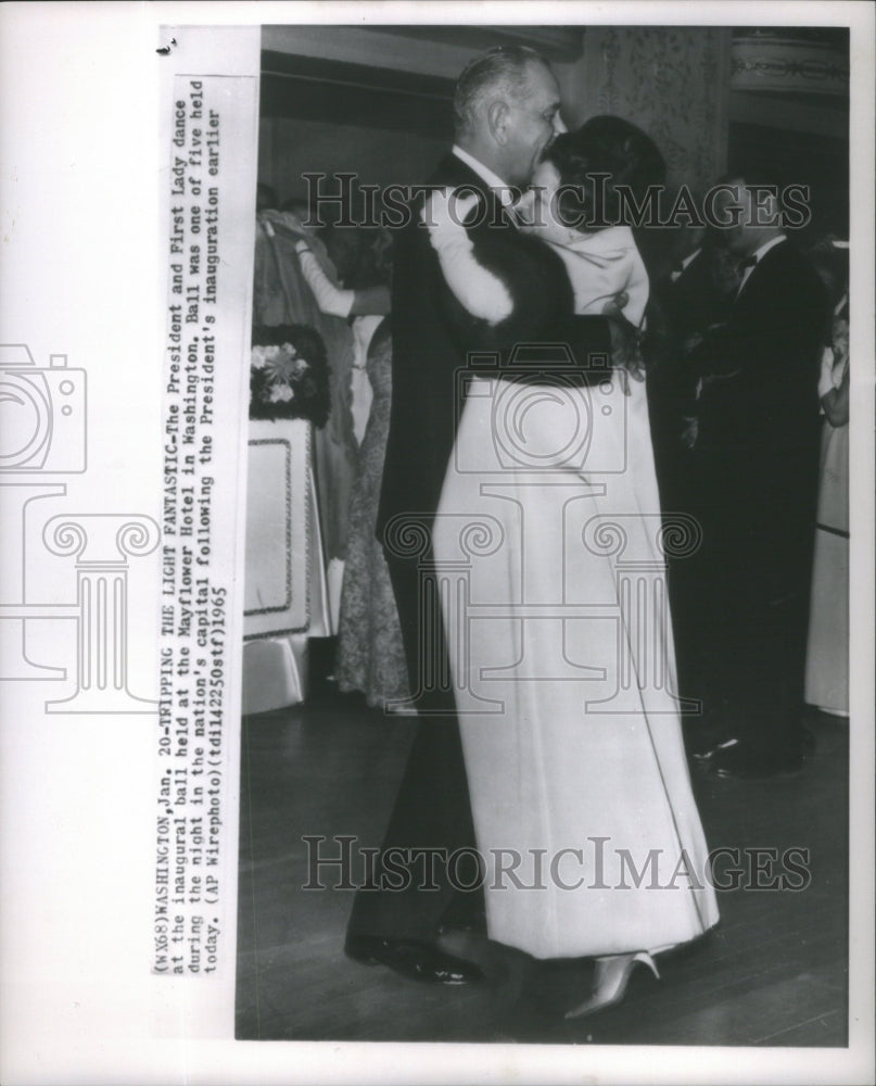 1965 Press Photo American President Lyndon Johnson & Wife- RSA79805 - Historic Images
