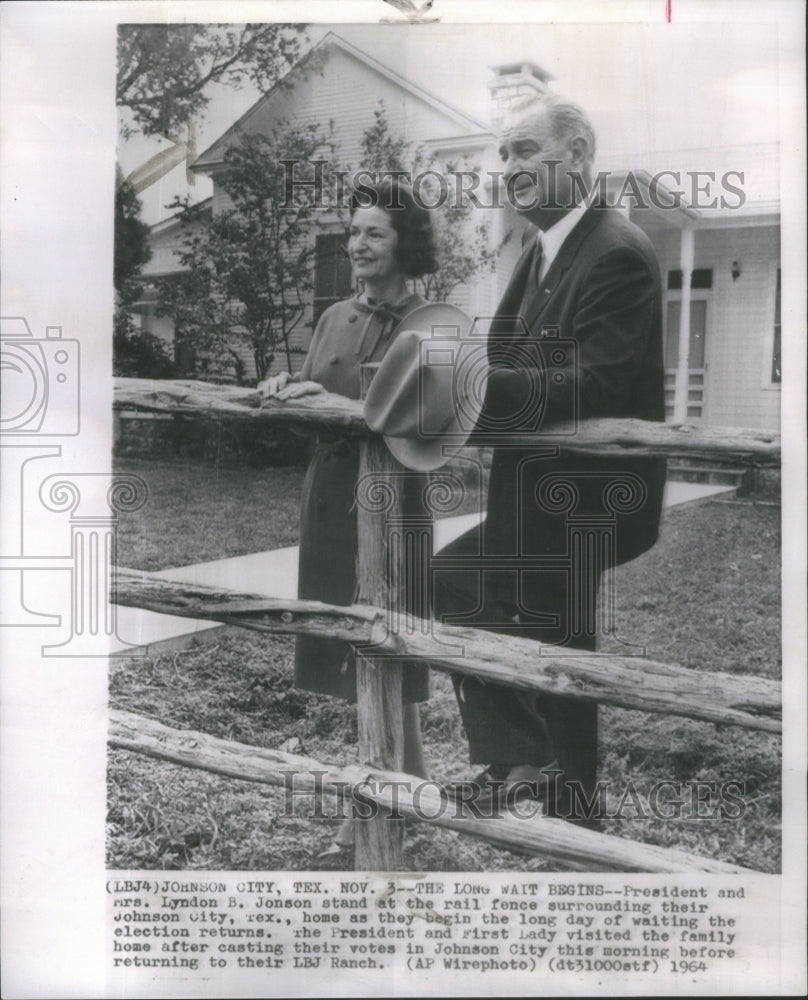 1964 President Mrs Lyndon Johnson rail fence election returns home-Historic Images