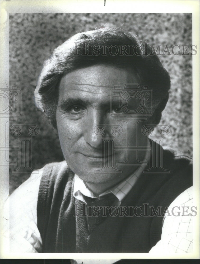 1985 Judd Hirsch American actor Alex Rieger comedy series Taxi NBC - Historic Images