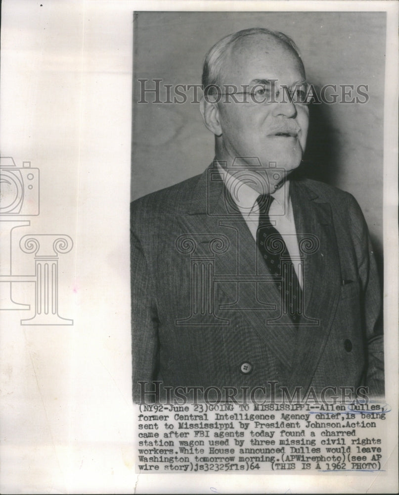 1964 Press Photo Allen Dulles Central Intelligence Agency chief Pres Johnson - Historic Images