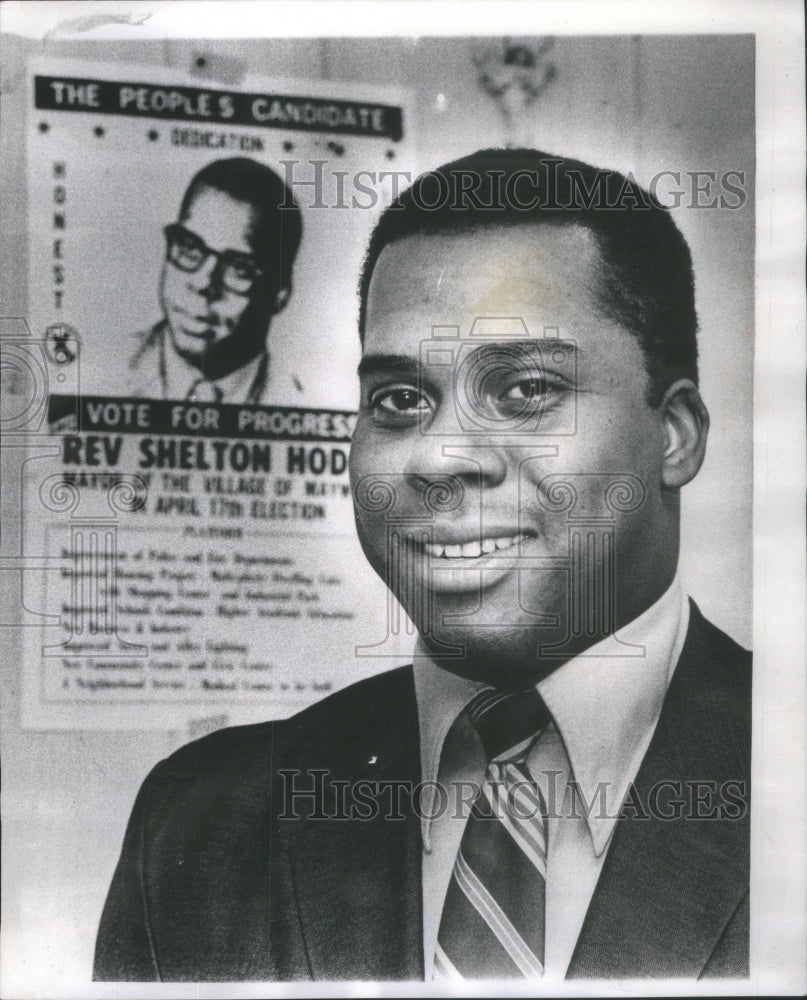 1973 Press Photo Shelton Hodge Maywood black mayor Baptist minister Suburban- Historic Images