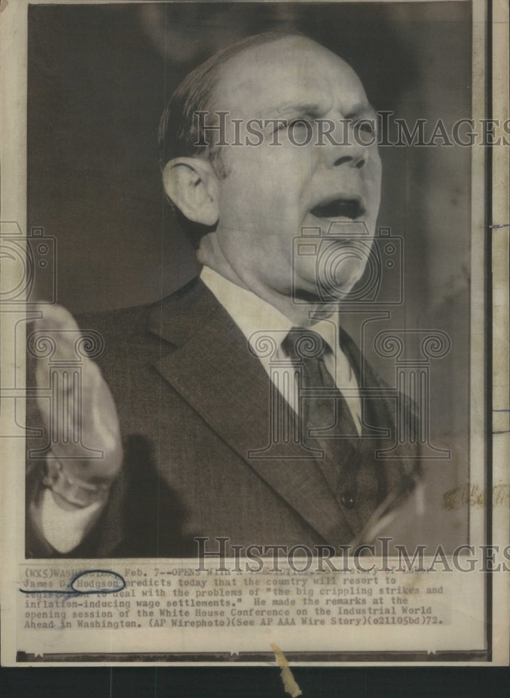 1972 Press Photo James Hodgson legislation crippling striker resort White House - Historic Images