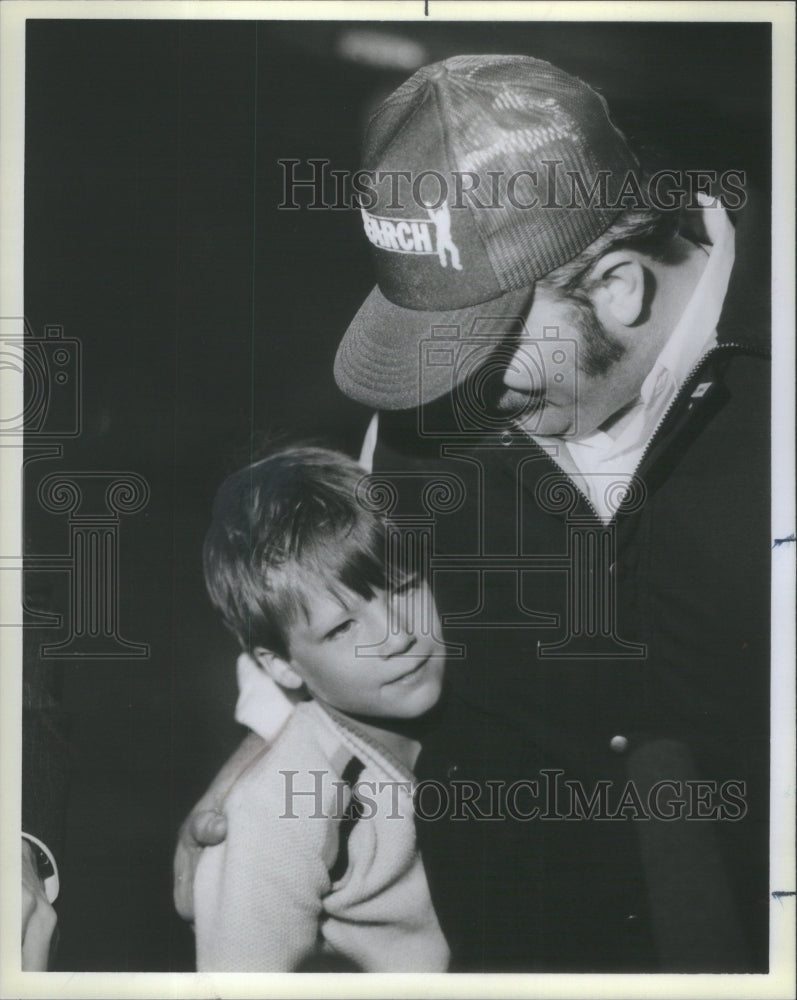 1986 Jimmy Hoffman Janet Lynn Meigs Field reporters children - Historic Images