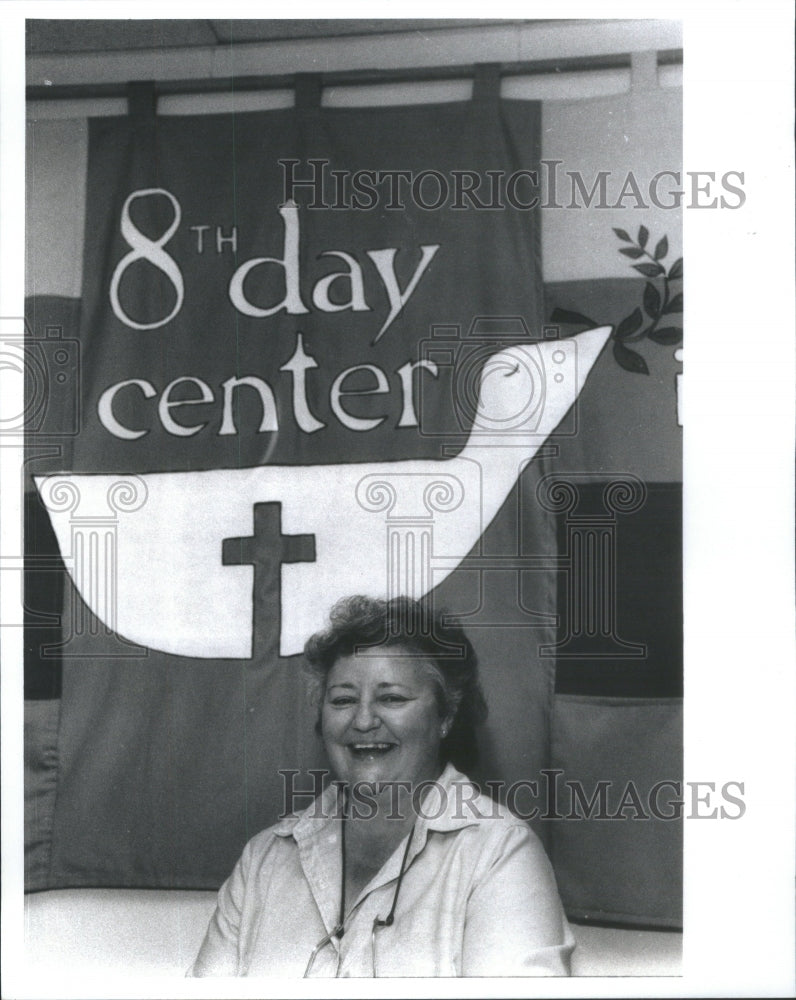 1990 Sister Jean Hughes Eight Day Center Justice Suzy Schultz - Historic Images