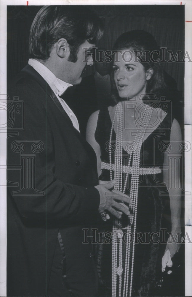 1969 Sally Fry Benedicts Ball Edward Boehm pant dress fashion woman - Historic Images