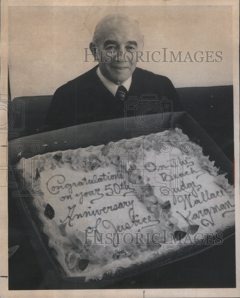 1976 Wallace Kargman Associate circuit court judge cake ate - Historic Images