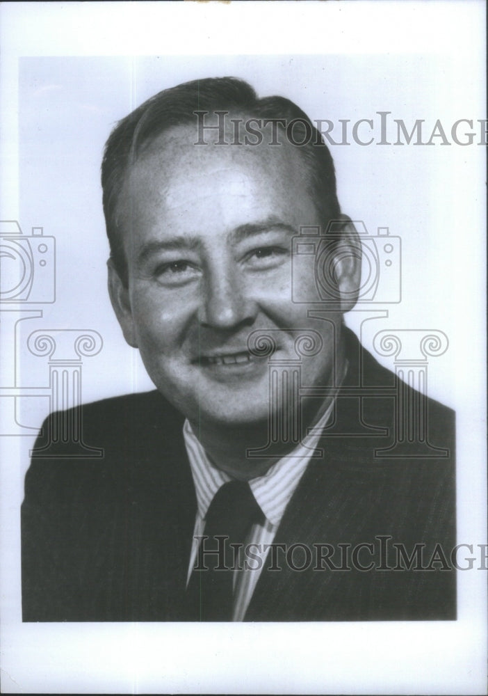 1975 Art Kassul Pheasant Playhouse Twigs Candlelight Roses - Historic Images