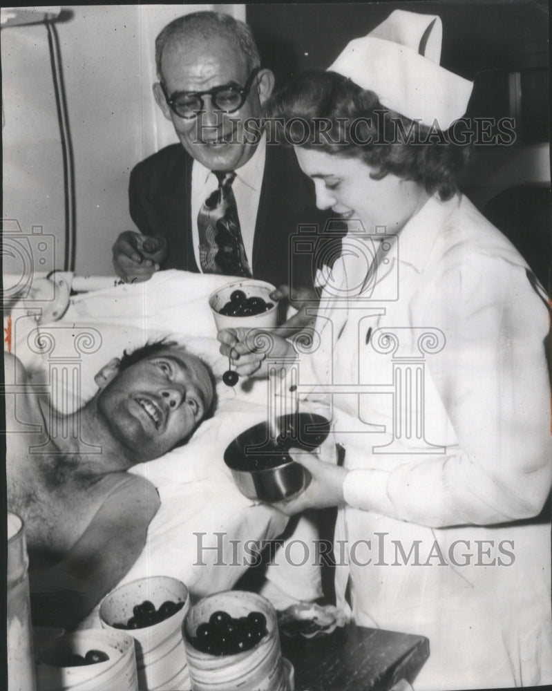 1950 William Katanee Fresh Bing Cherries leukemia Hines Hospital - Historic Images