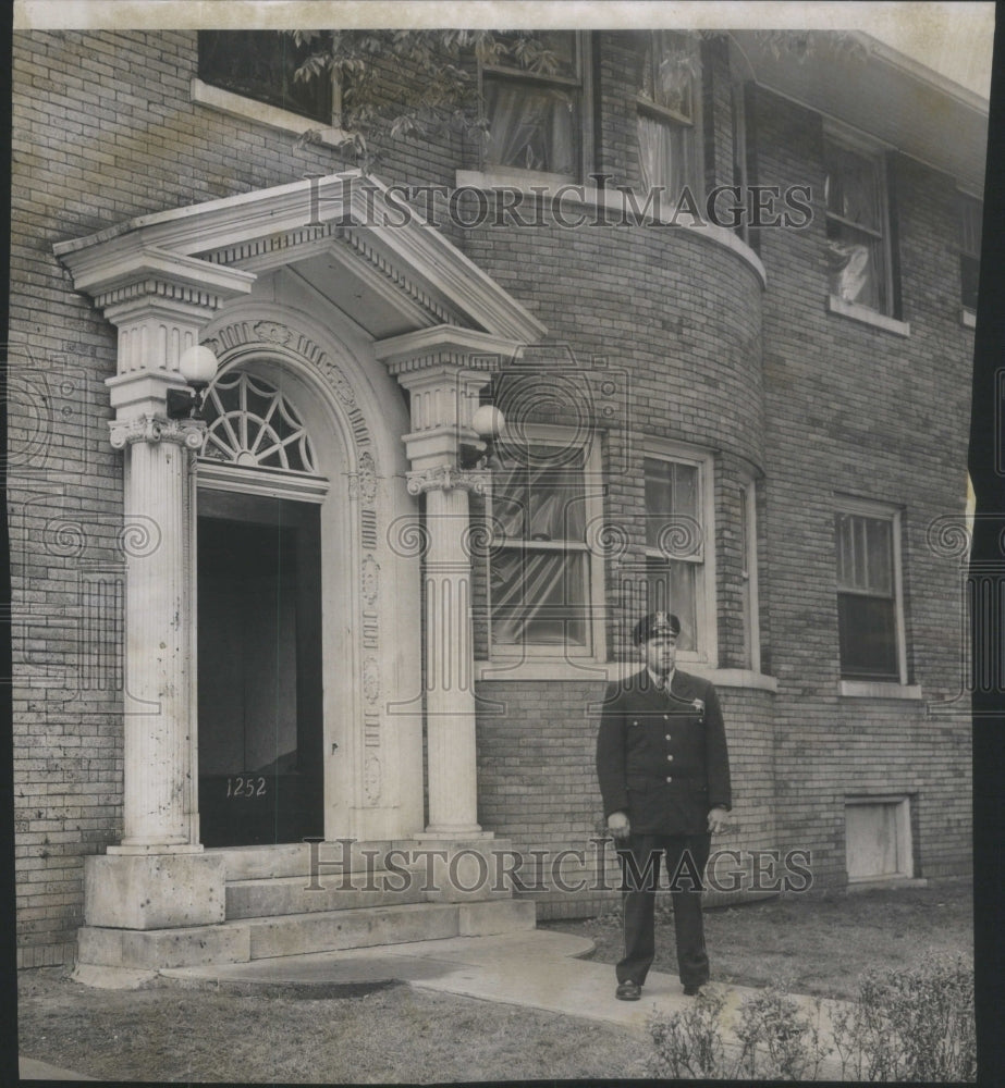 1956 Officer Nick Karran Summerdala Police Stand Guard Olinner Home - Historic Images