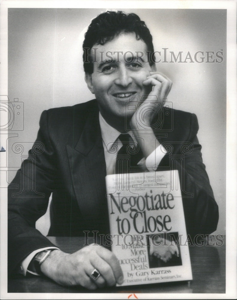 1985 Gary Karrass book hire IBM General Electric Ford IT executive - Historic Images