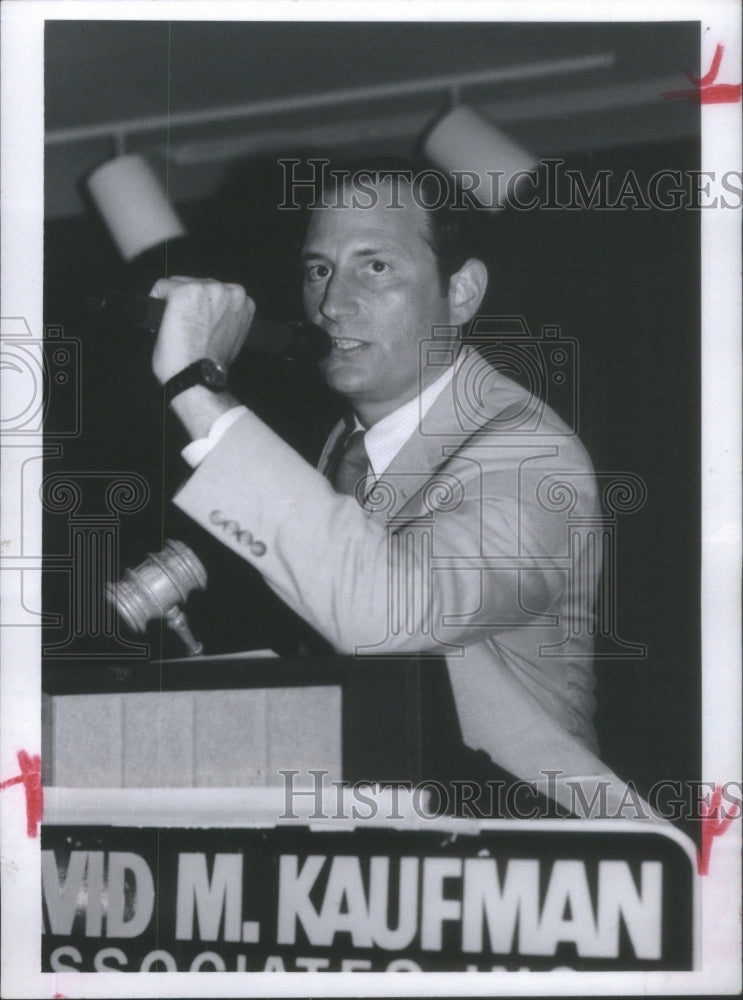 1990 Auctioneer David Kaufman president Realty Corp Chicago National - Historic Images